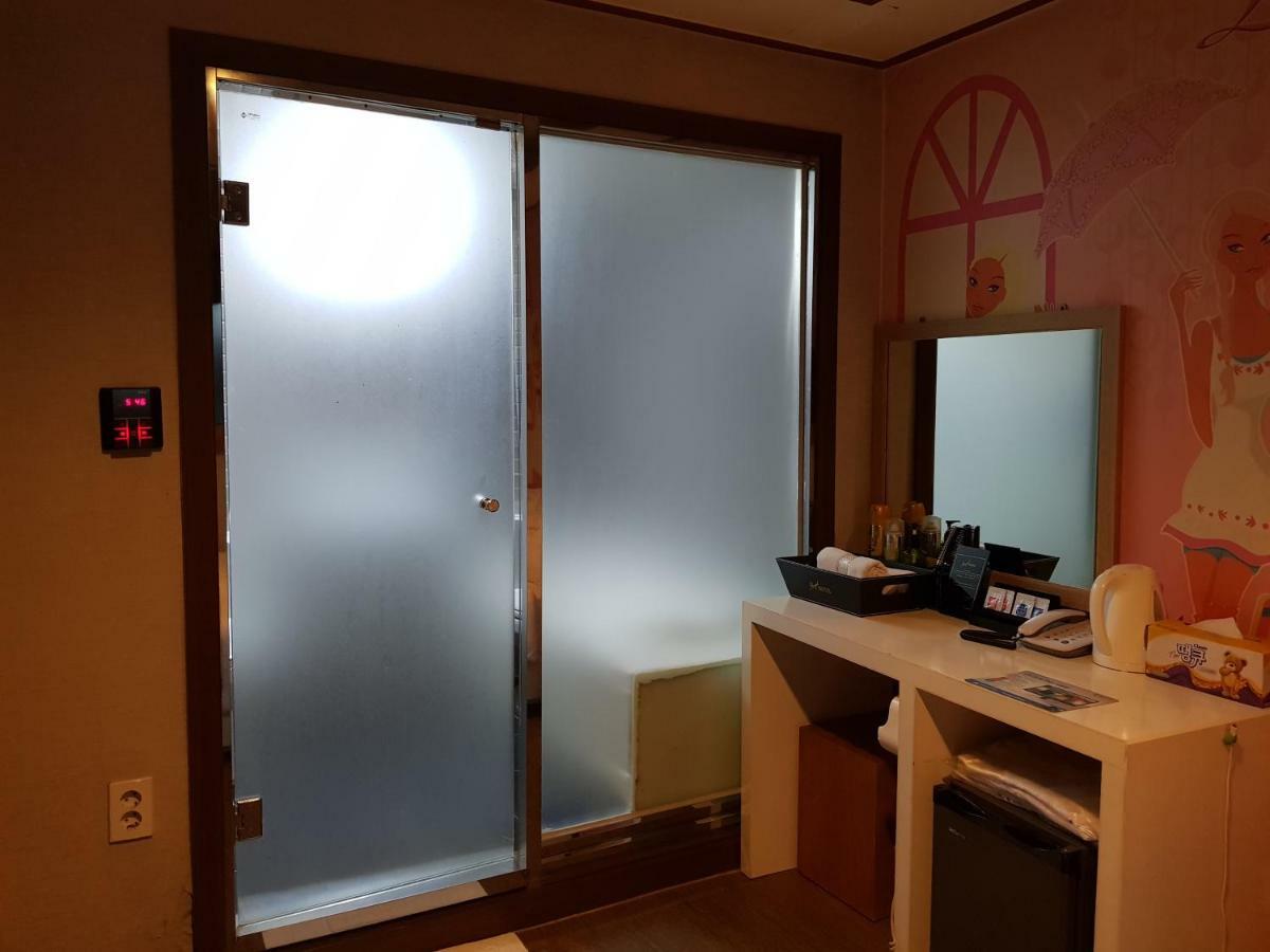 Pocheon Royal Hotel Luaran gambar